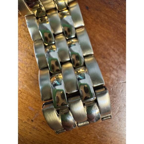 Fossil Woman's Gold-Tone BQ1757 Watch Mother of Pearl Dial Stainless Steel Roman - Picture 4 of 16